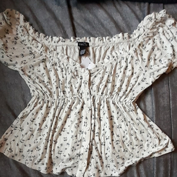 Rue21 Tops - Rue 21 crop top